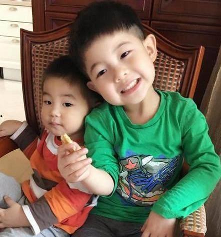 沙溢儿子春晚搞笑,萌态可掬引网友热议