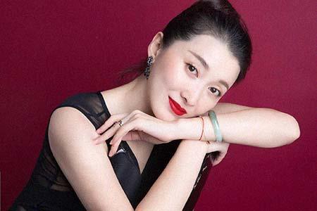 妍妍的照片,镜头下的纯真笑容