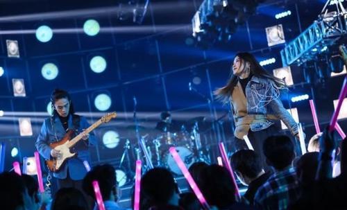 暴风乐队资料,摇滚风暴中的璀璨星辰